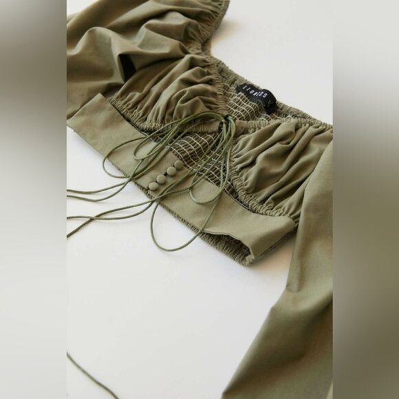 Lioness Long Sleeve Crop Blouse Women's Size Medium Black‎ Tie-Front Top Puff - Picture 10 of 12